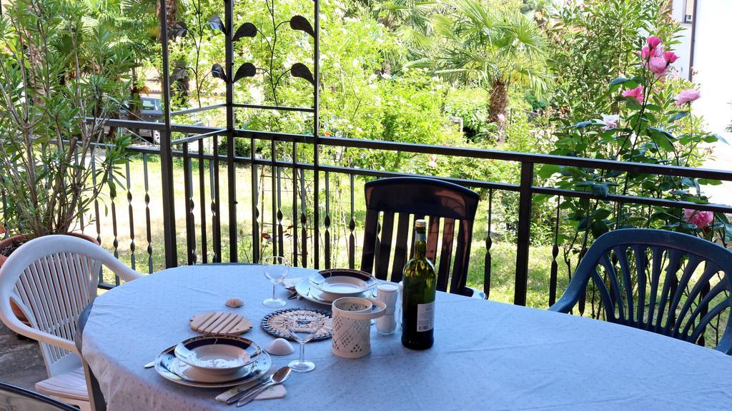 Green Garden Apartment โอปาติยา ห้อง รูปภาพ