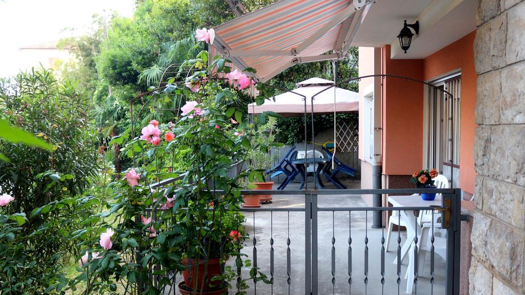 Green Garden Apartment โอปาติยา ห้อง รูปภาพ